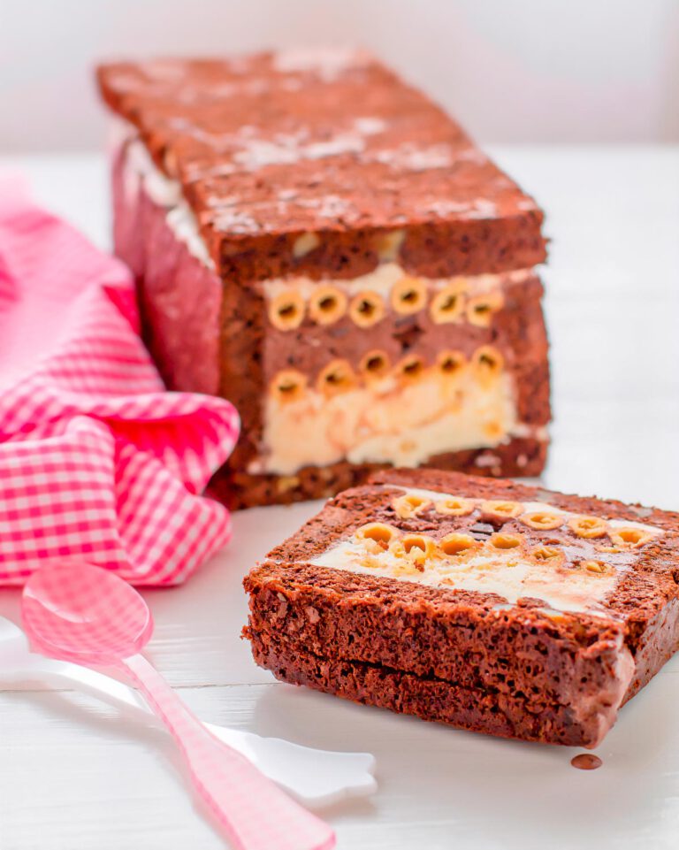 Tarta Helada Casera De Vainilla Y Chocolate Con Brownie PequeRecetas