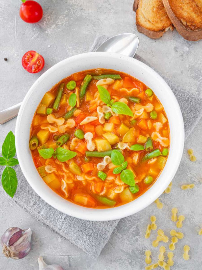 como hacer sopa minestrone italiana