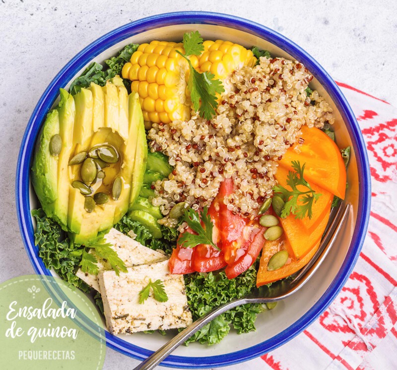 ensalada de quinoa con aguacate