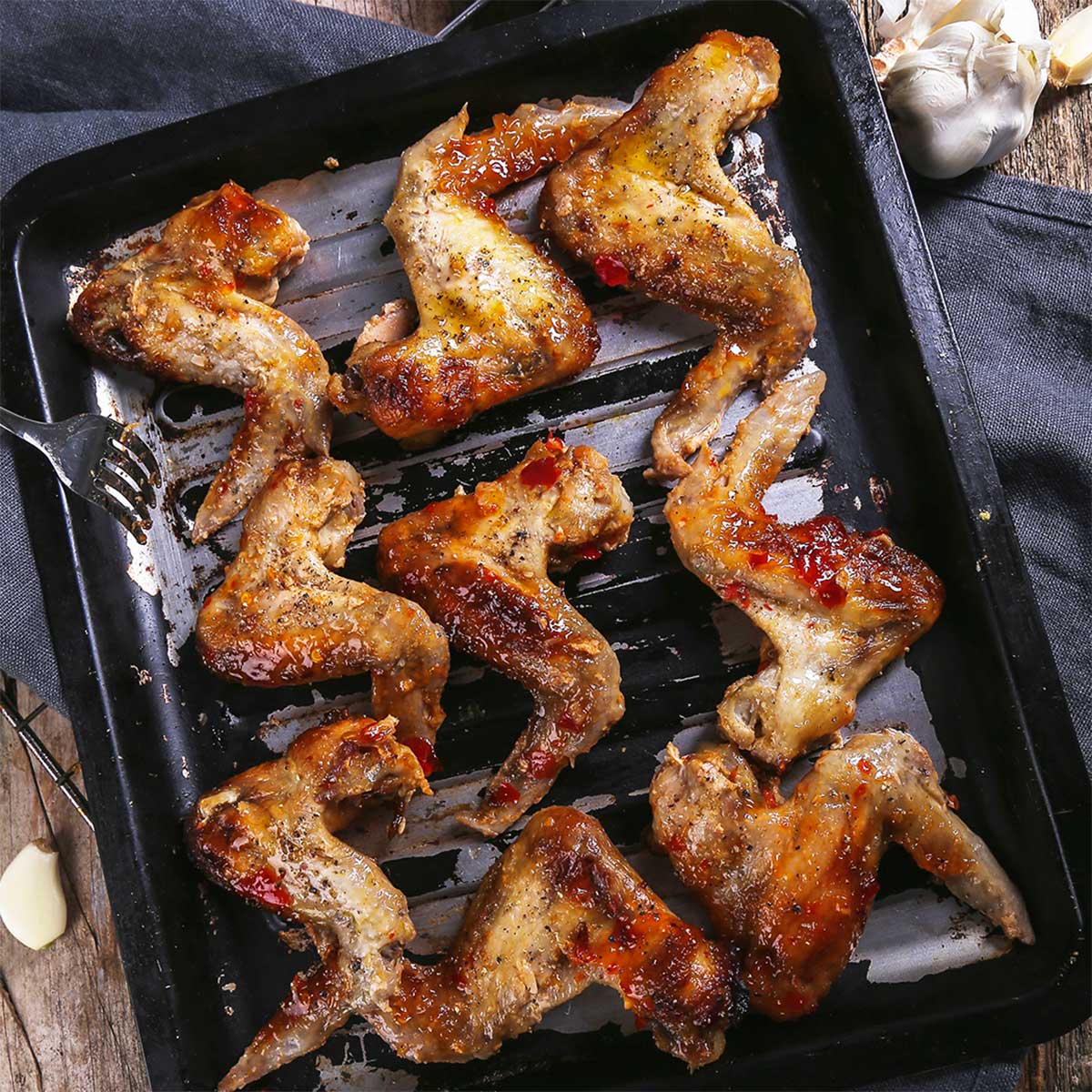 Alitas de pollo al horno crujientes (3 recetas + 3 marinados fáciles) -  PequeRecetas