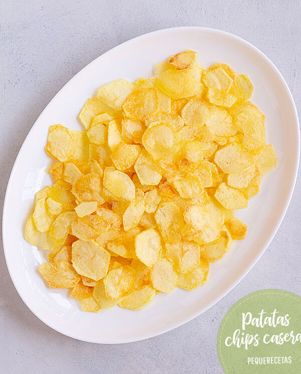 https://www.pequerecetas.com/wp-content/uploads/2020/05/como-hacer-patatas-fritas-chips-caseras-600x744.jpg