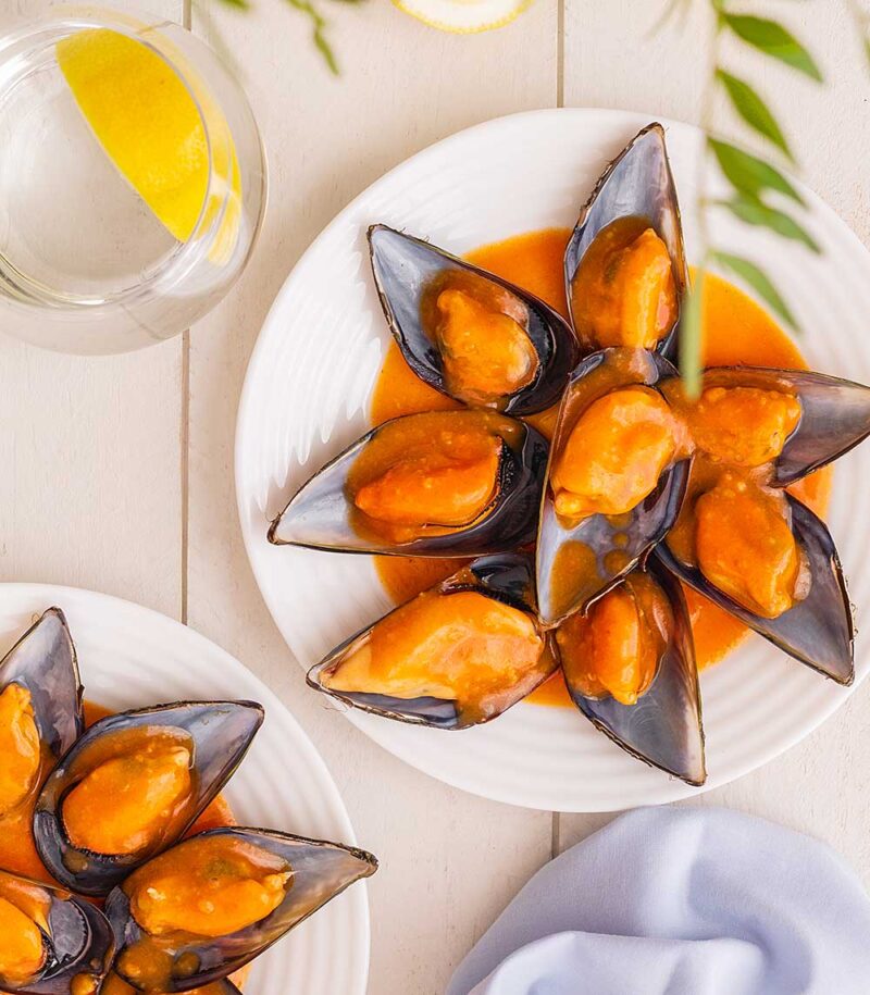 como hacer mejillones en salsa picante