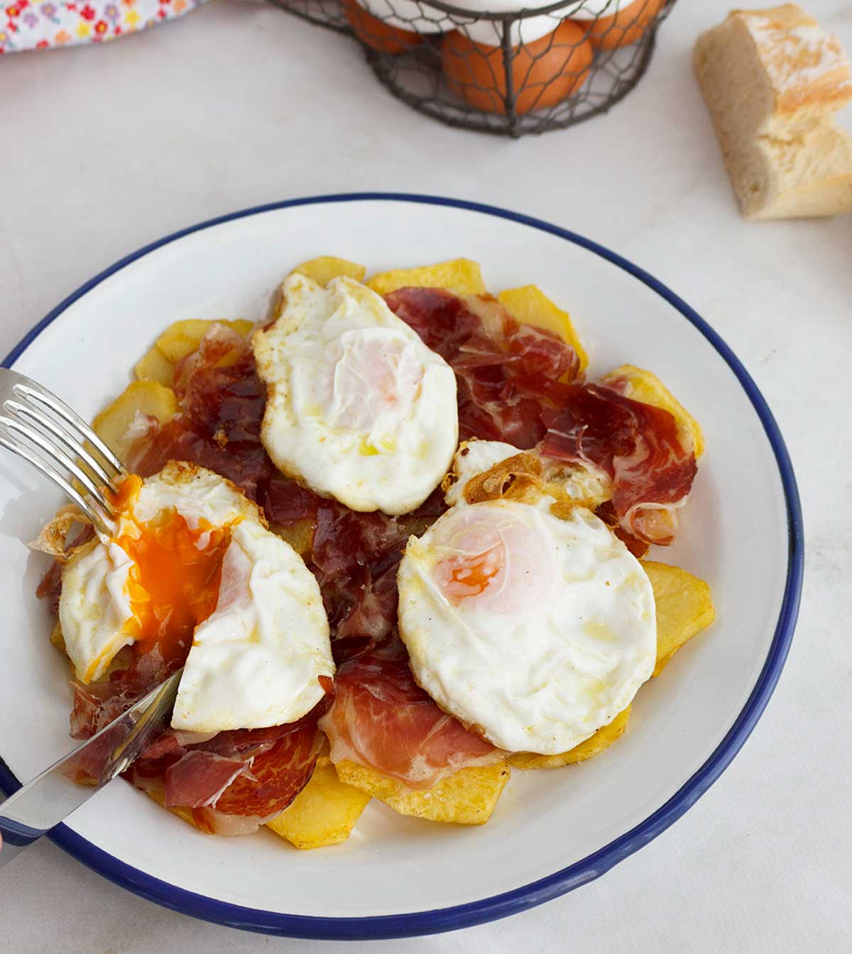 Huevos fritos en microondas, ¡fáciles, sanos y ricos! - PequeRecetas
