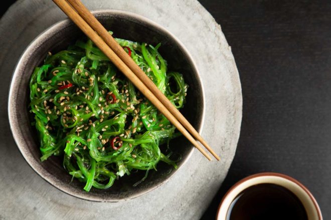 Ensalada Wakame La Receta Japonesa Con Algas Wakame Más Saludable Pequerecetas 8425