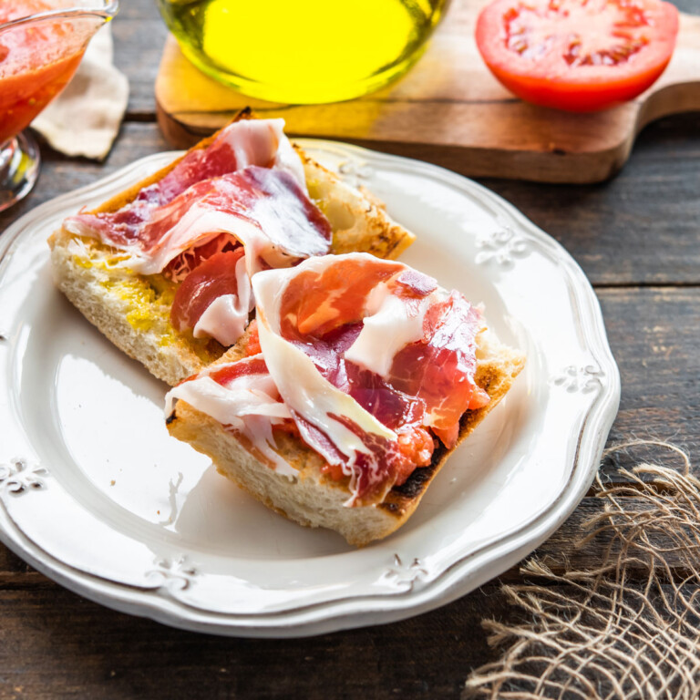 Pan tumaca o pa amb tomàquet (cómo hacer pan con tomate catalán ...