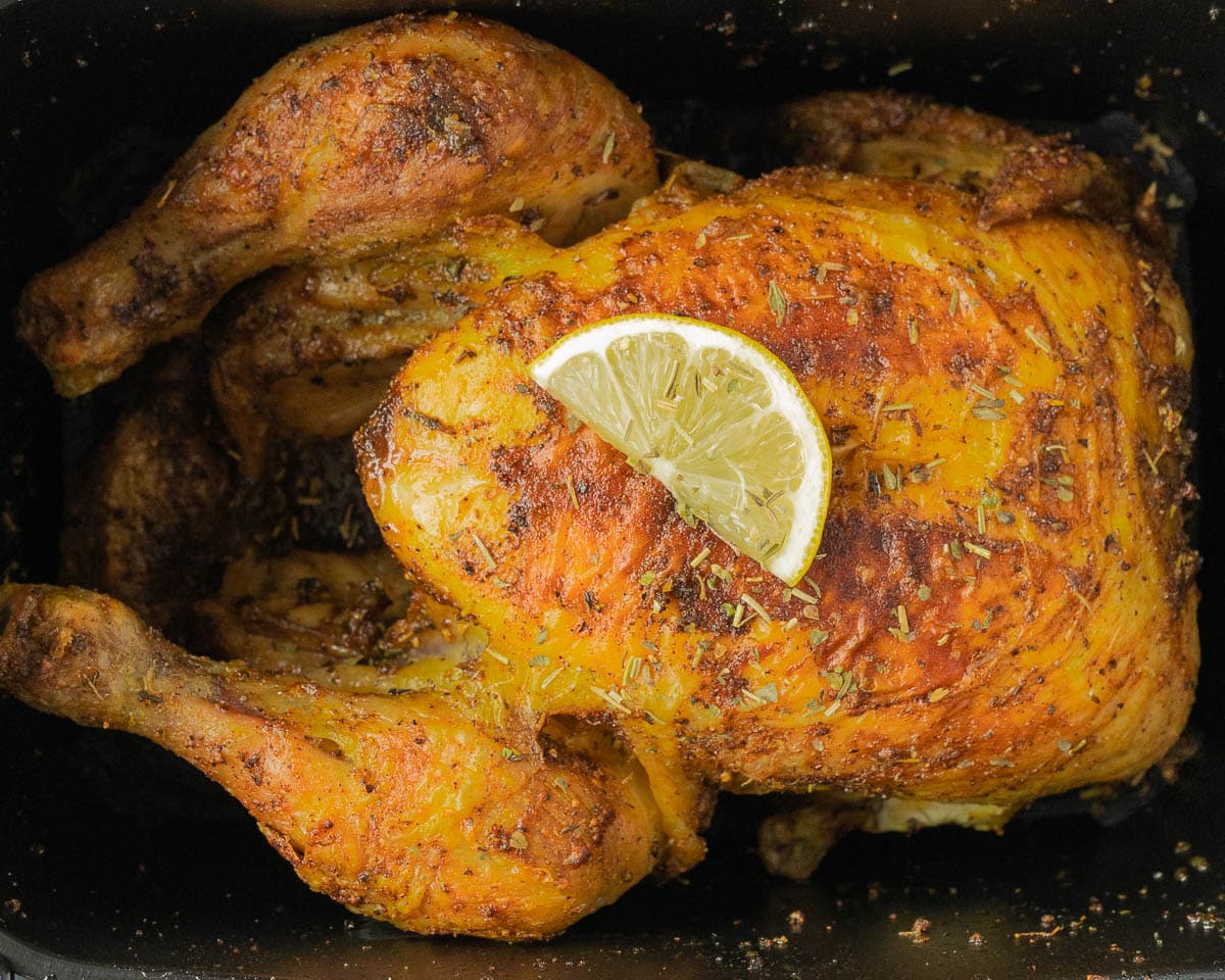 Pollo asado en freidora de aire, receta sabrosa ¡en 30 minutos! (con vídeo)