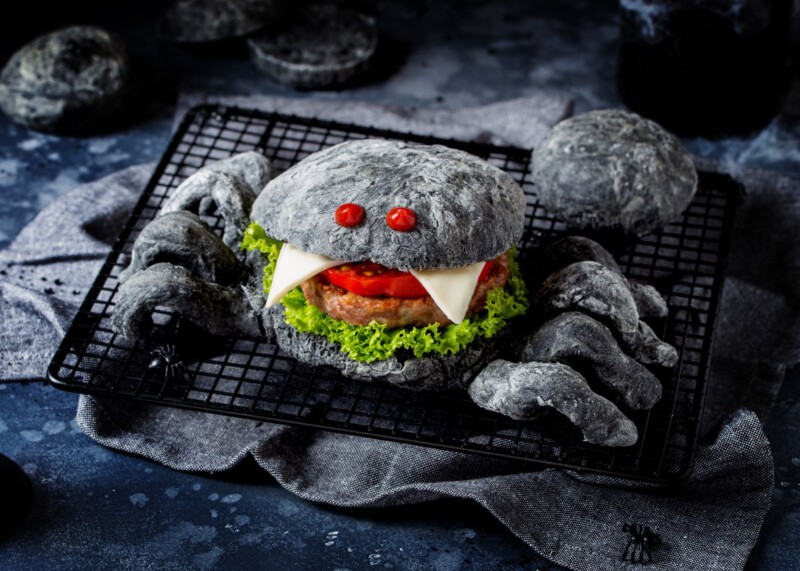 hamburguesa negra Halloween