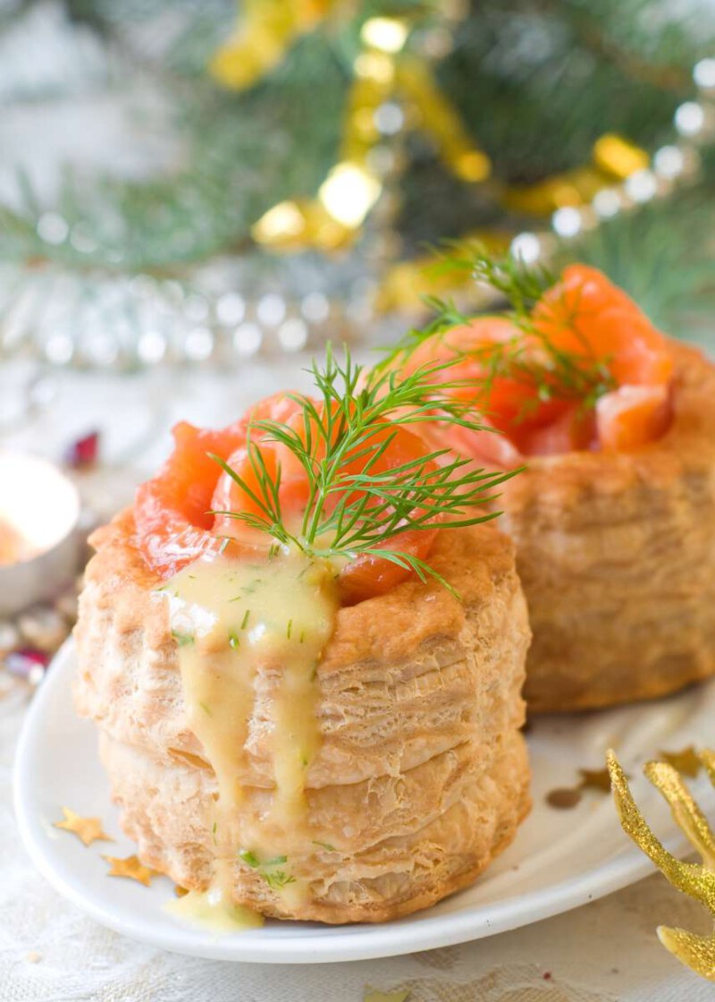 volovanes rellenos de salmón