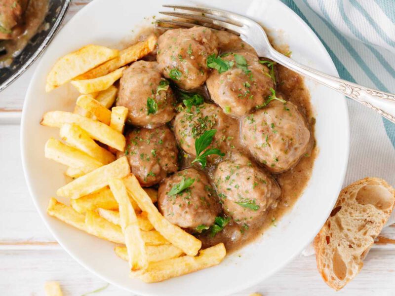 Albóndigas en salsa española