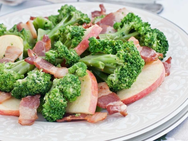 Ensalada De Brocoli Con Manzana Y Bacon - Ensalada De Brócoli (5 Recetas Fáciles Y Sanas)