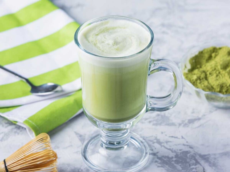 Té matcha con leche (+ Iced Matcha Latte para verano)