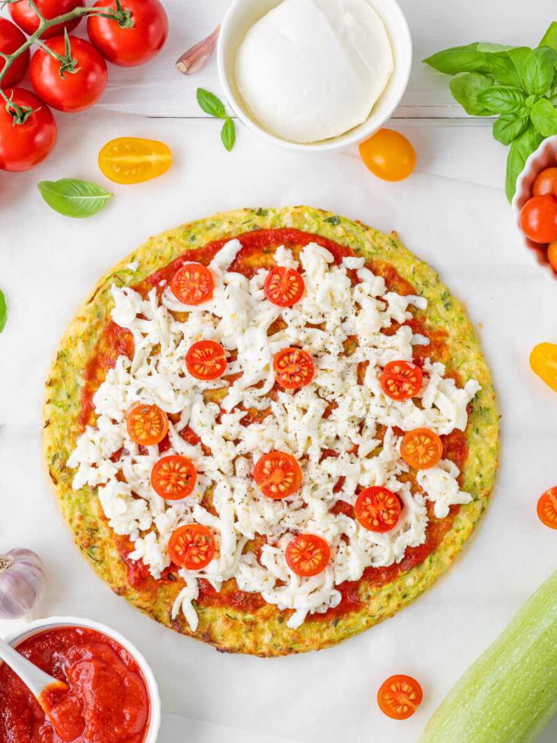 pizza de calabacin casera - Masa de pizza de calabacín, receta keto y sin gluten