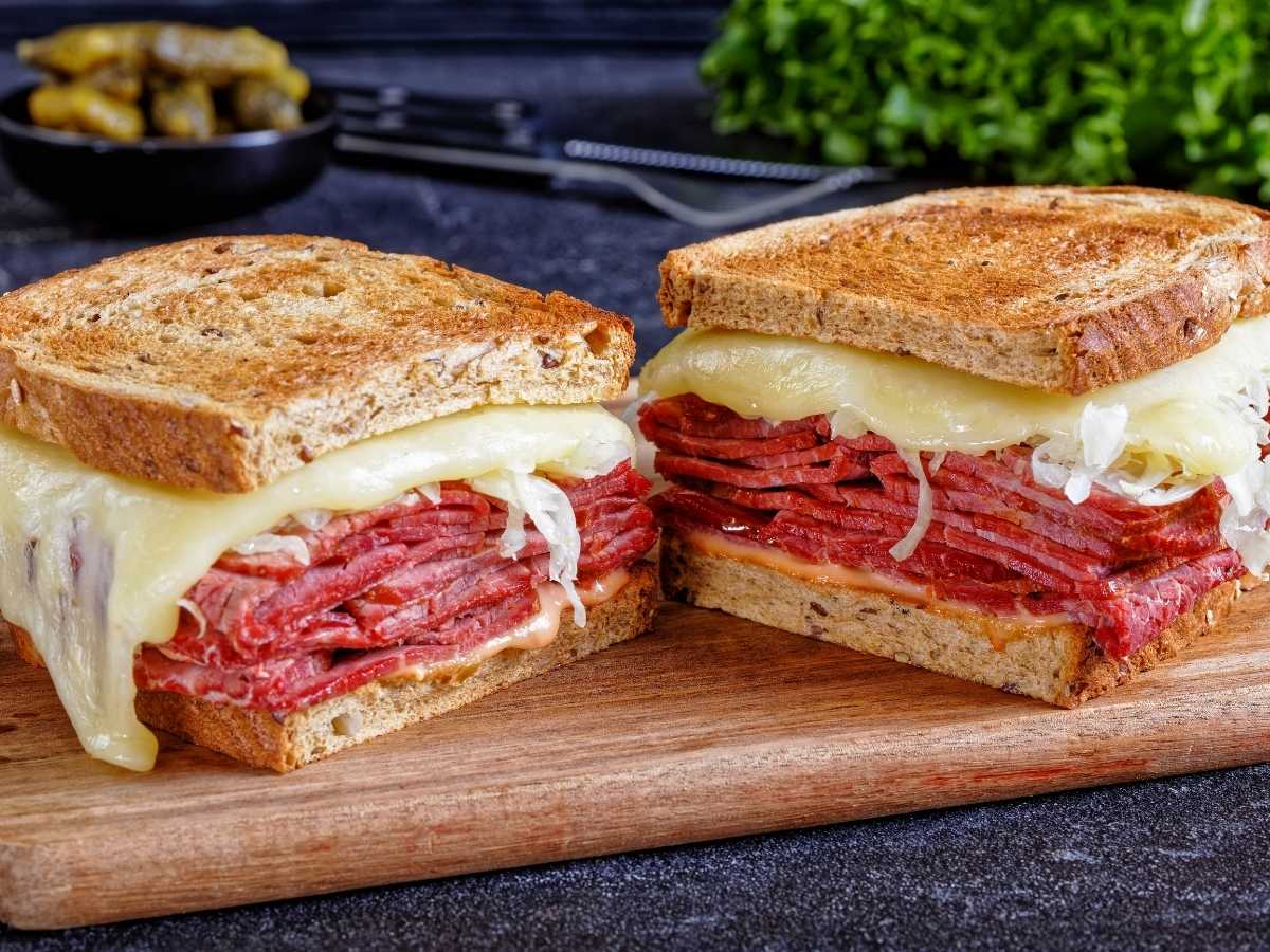 Reuben Sandwich Receta - Sándwich Reuben, El Clásico Americano Que Tienes Que Probar