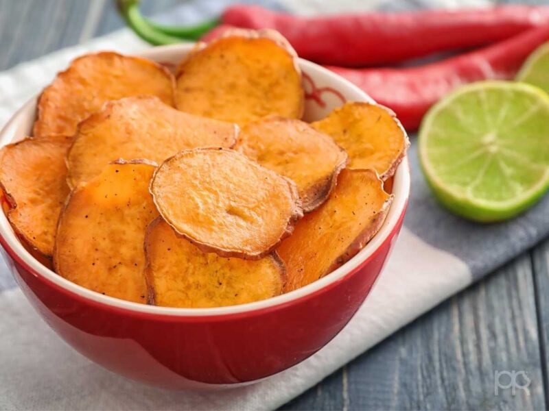 chips de boniato crujiente - Chips de boniato crujientes (al horno, freidora de aire, o microondas)