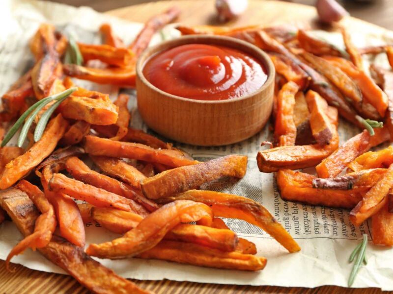 patatas fritas de boniato caseras - Boniato frito en bastones (estilo patata frita)