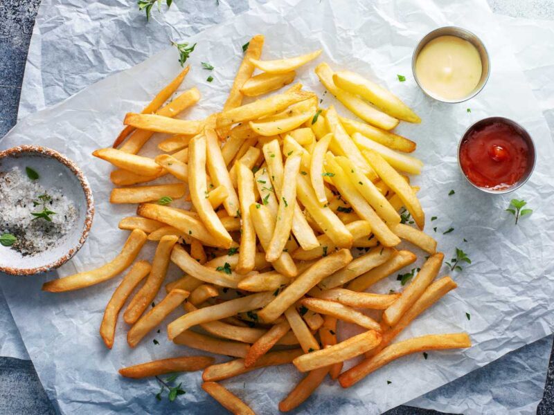 salsas para acompanar patatas fritas - Patatas fritas perfectas, crujientes y doradas