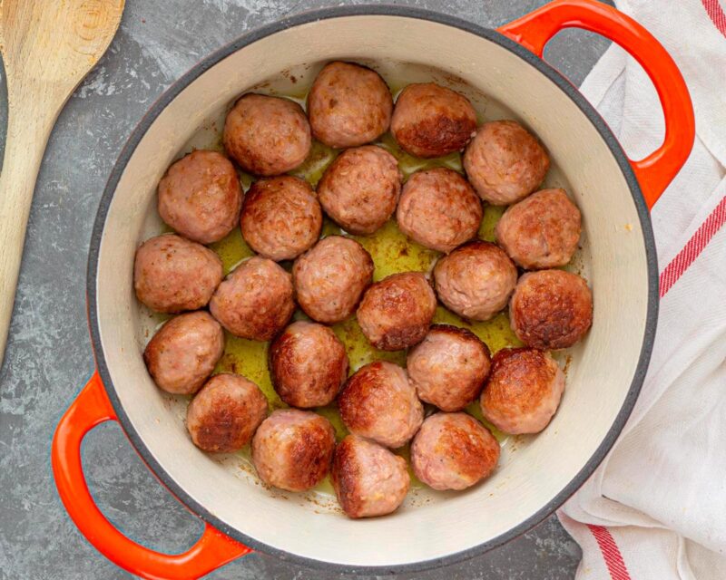 como freir albondigas - Albóndigas en salsa de verduras al estilo de la abuela