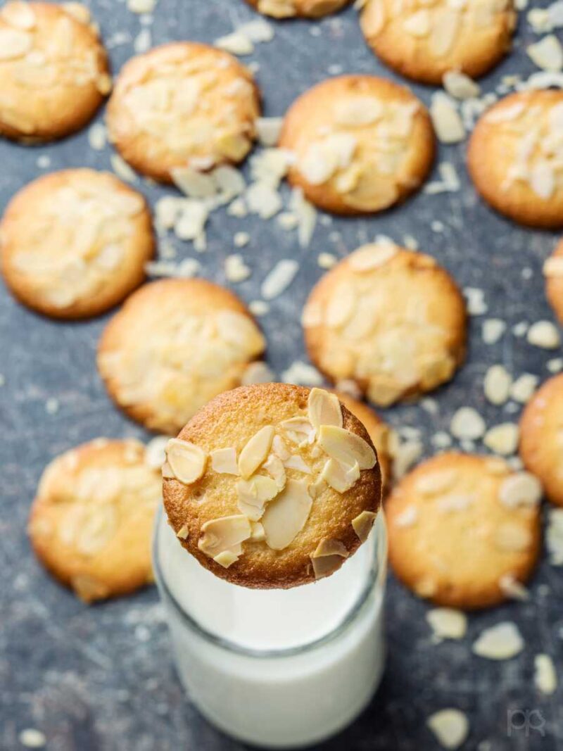 como hacer galletas de almendra keto - Galletas keto de mantequilla con harina de almendra y sin azúcar