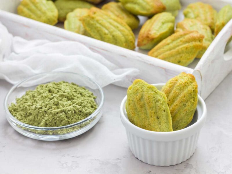 magdalenas de te matcha verde - 15 recetas con té matcha saludables y deliciosas